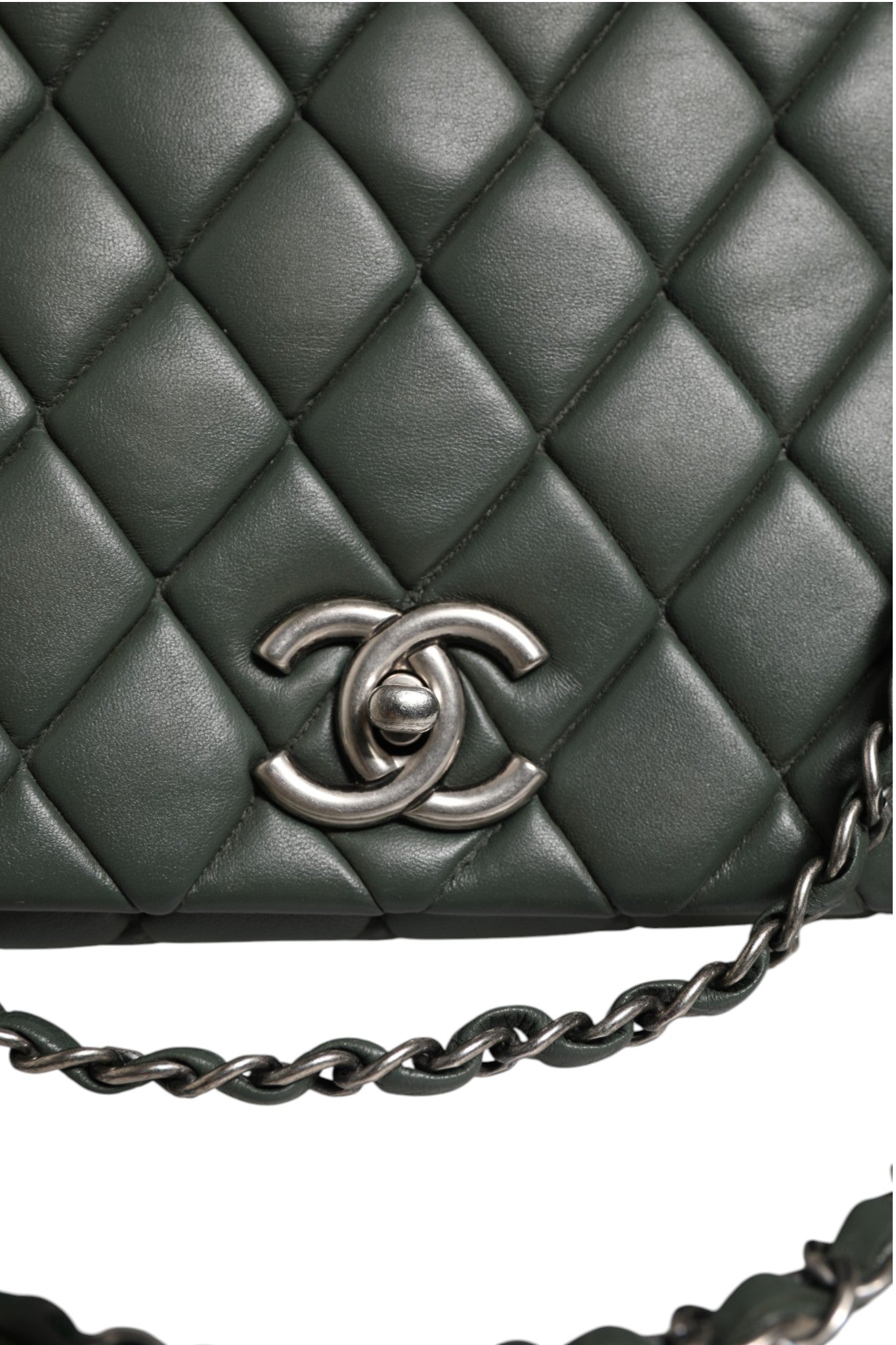 Chanel Quilted Leather Shoulder Bag - Deep Green