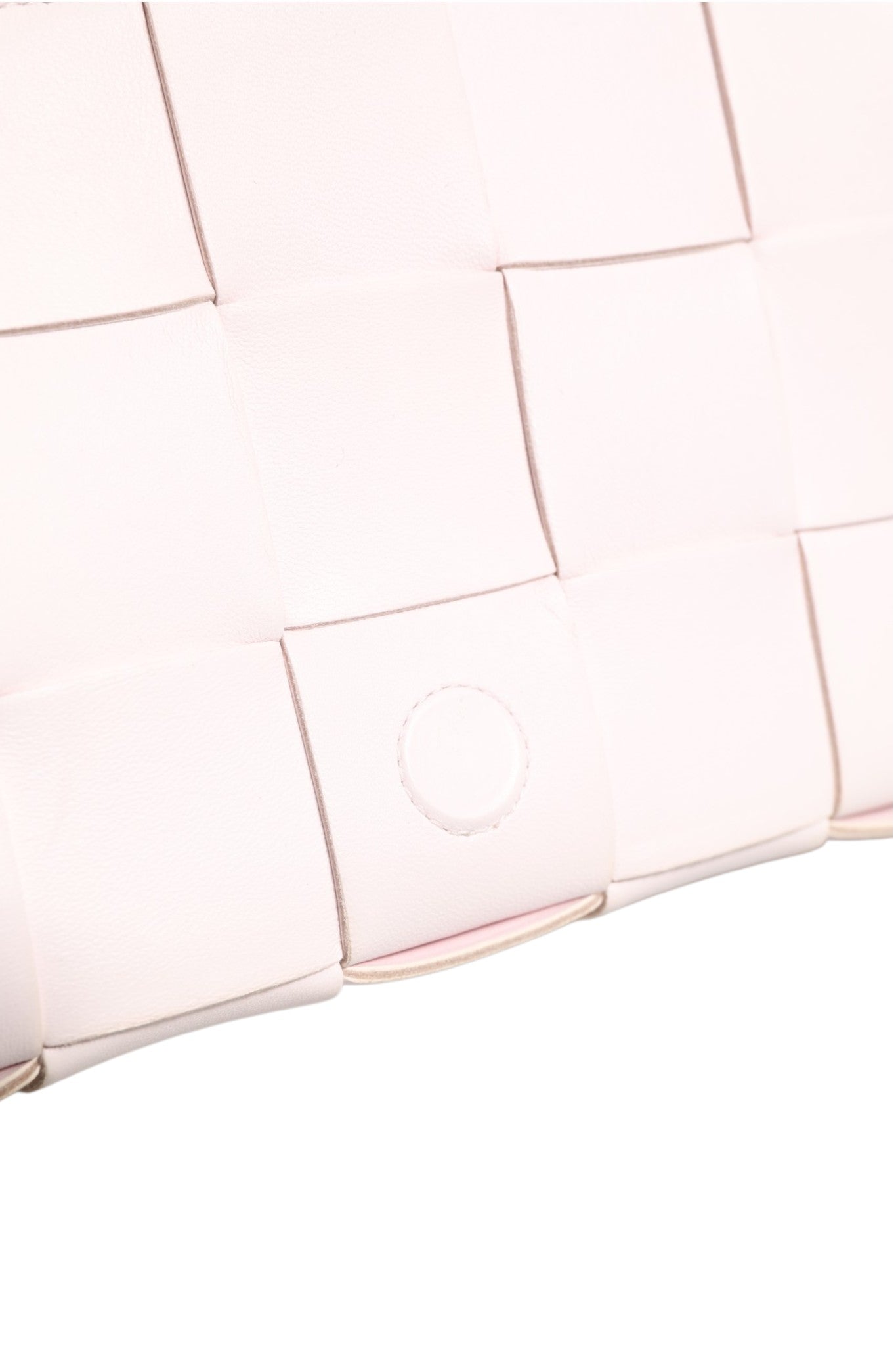 Bottega Veneta Intrecciato Cassette Shoulder Bag - Light Pink