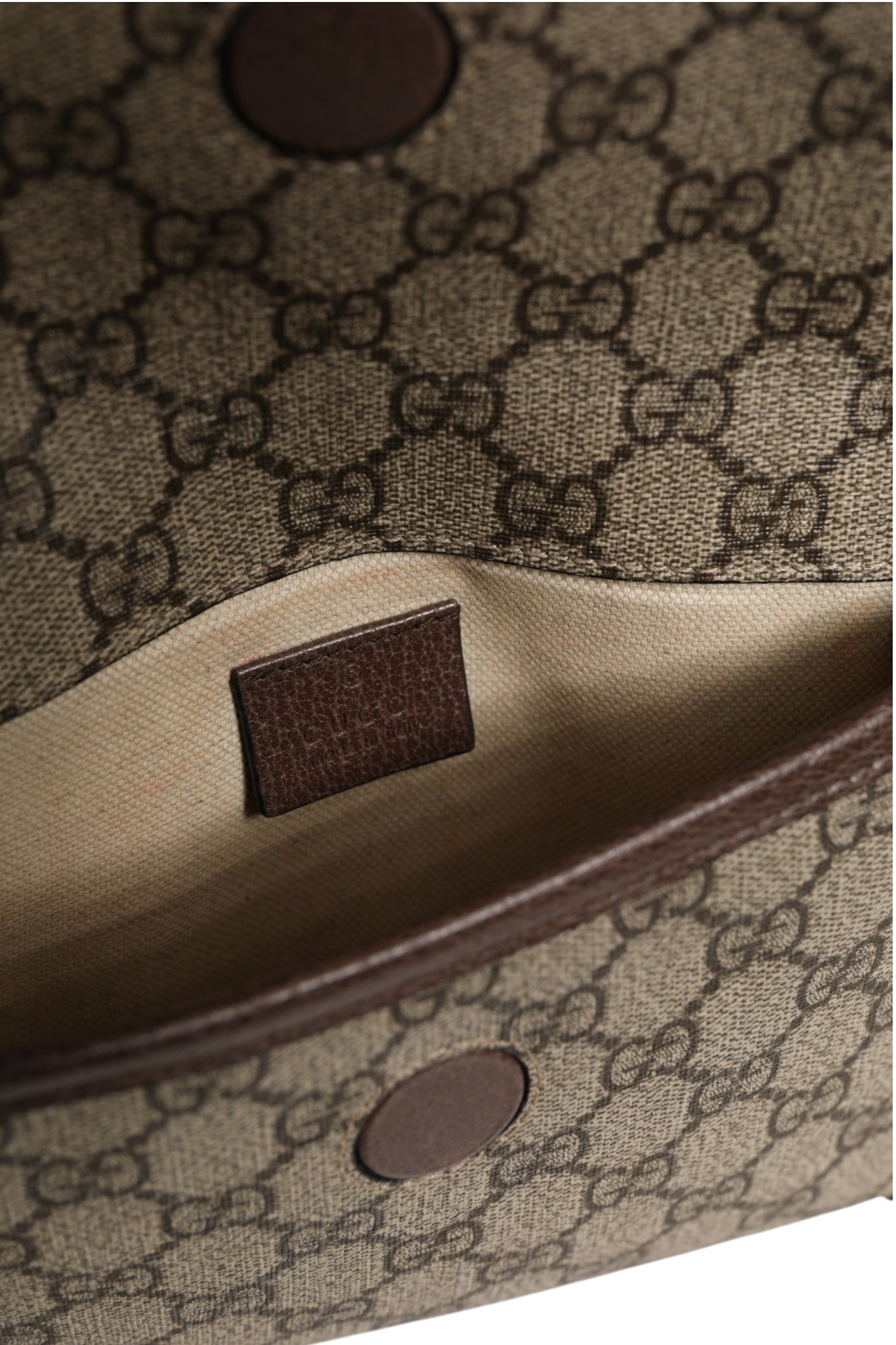 Gucci GG Neo Supreme Canvas Belt Bag